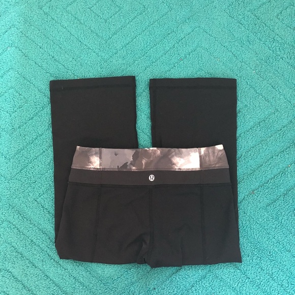 lululemon athletica Pants - Lulu lemon cropped flares